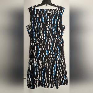 Calvin Klein Stylish Black and Blue Patterned Dress